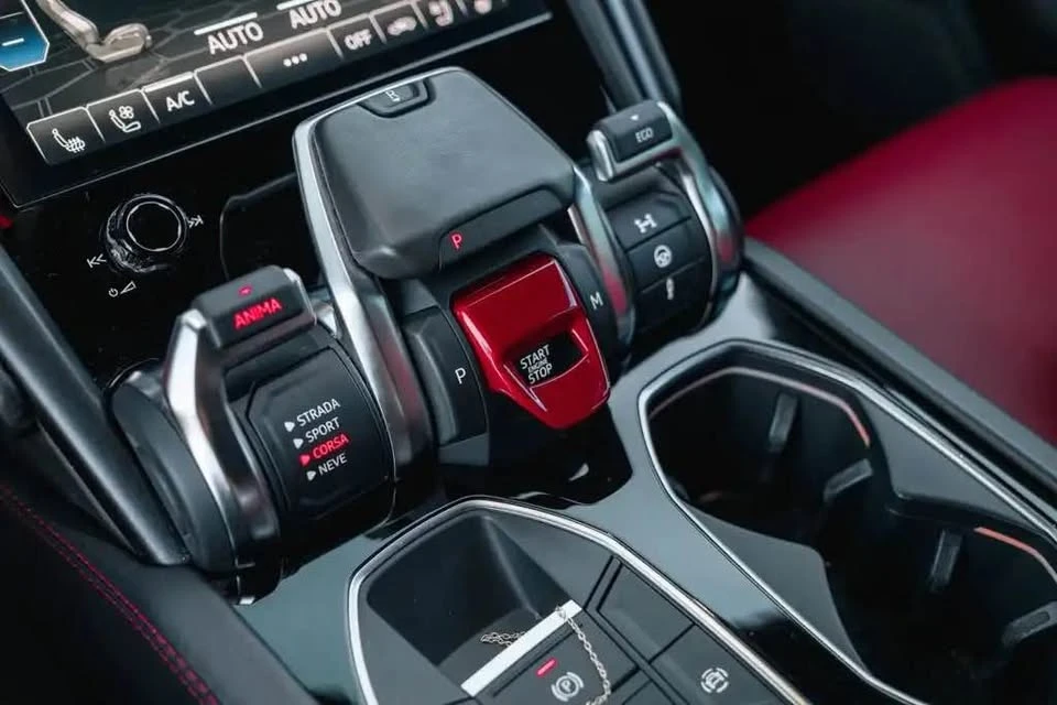 2022 Lamborghini Urus - Image 5 of 8