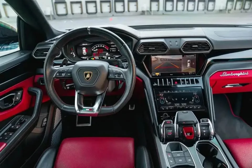 2022 Lamborghini Urus - Image 6 of 8