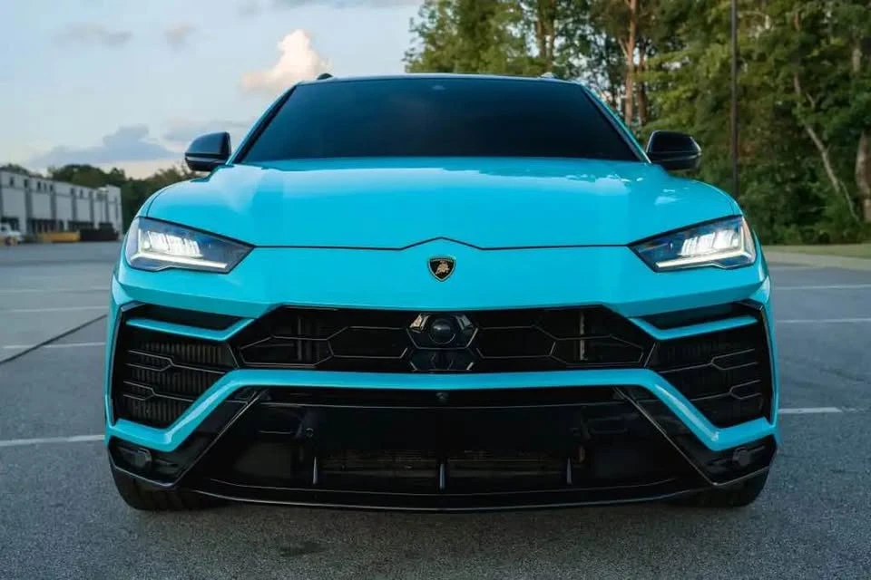 2022 Lamborghini Urus - Image 2 of 8