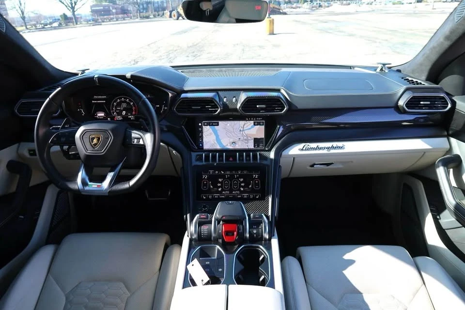 2022 Lamborghini Urus - Image 15 of 20