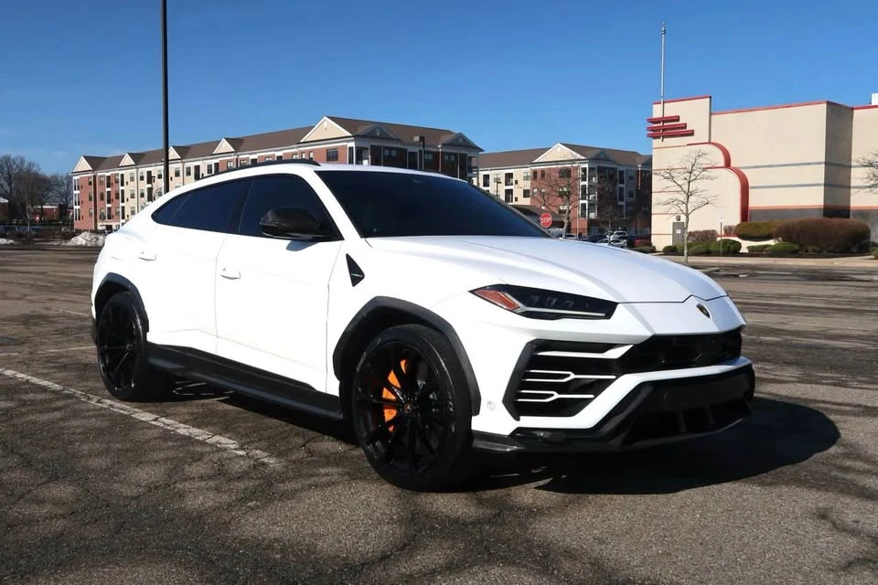 2022 Lamborghini Urus - Image 3 of 20