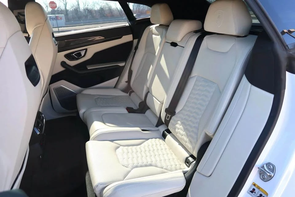 2022 Lamborghini Urus - Image 19 of 20