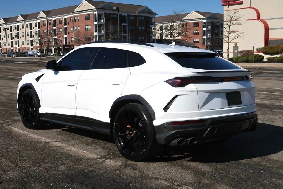 2022 Lamborghini Urus - Image 6 of 20