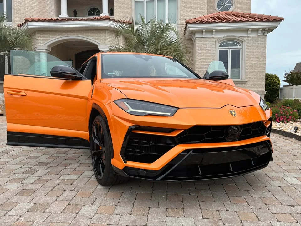 2022 Lamborghini Urus - Image 19 of 20
