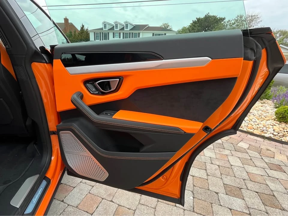 2022 Lamborghini Urus - Image 11 of 20