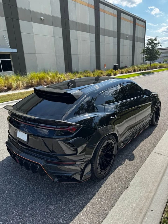 2022 Lamborghini Urus - Image 12 of 14