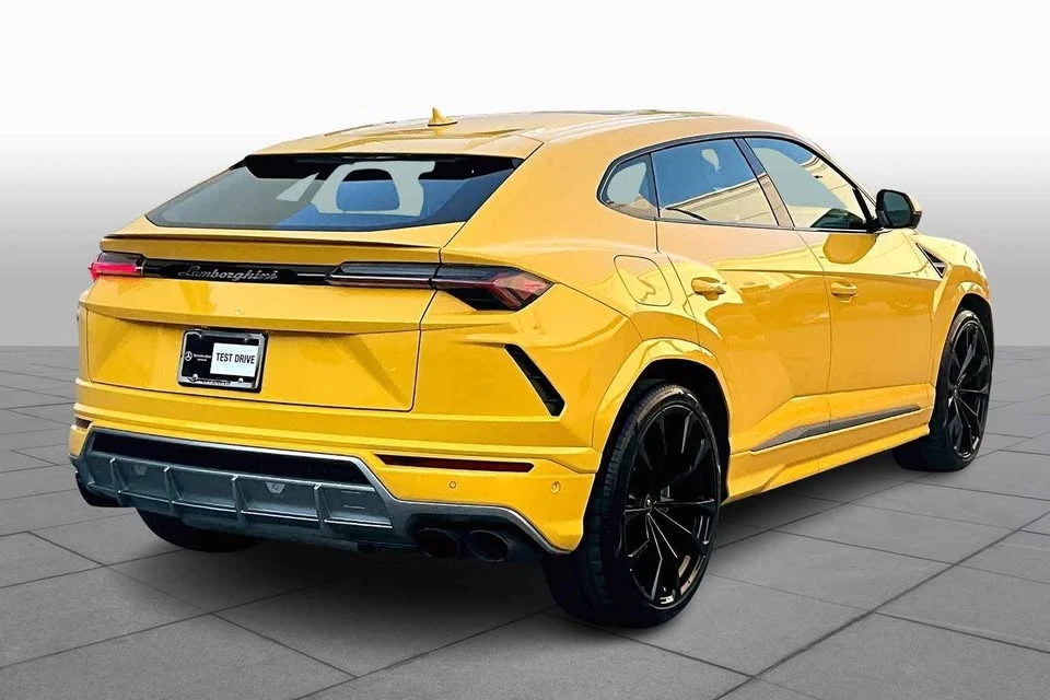 2022 Lamborghini Urus - Image 5 of 13