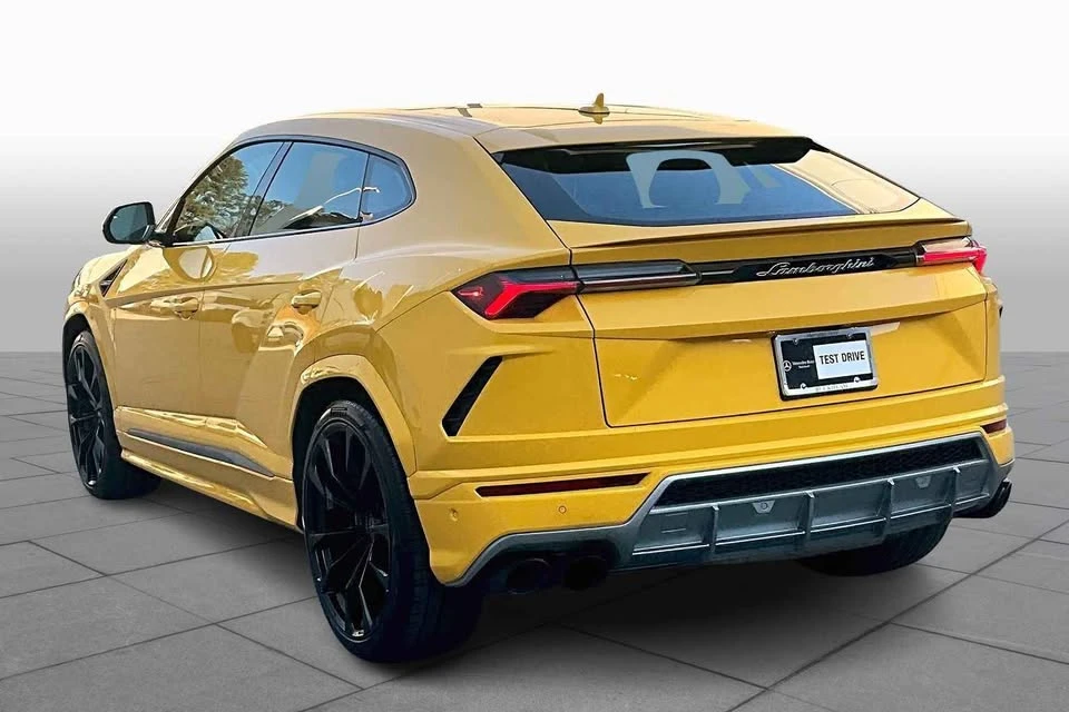 2022 Lamborghini Urus - Image 4 of 13