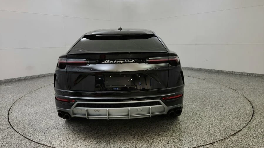 2022 Lamborghini Urus - Image 3 of 10