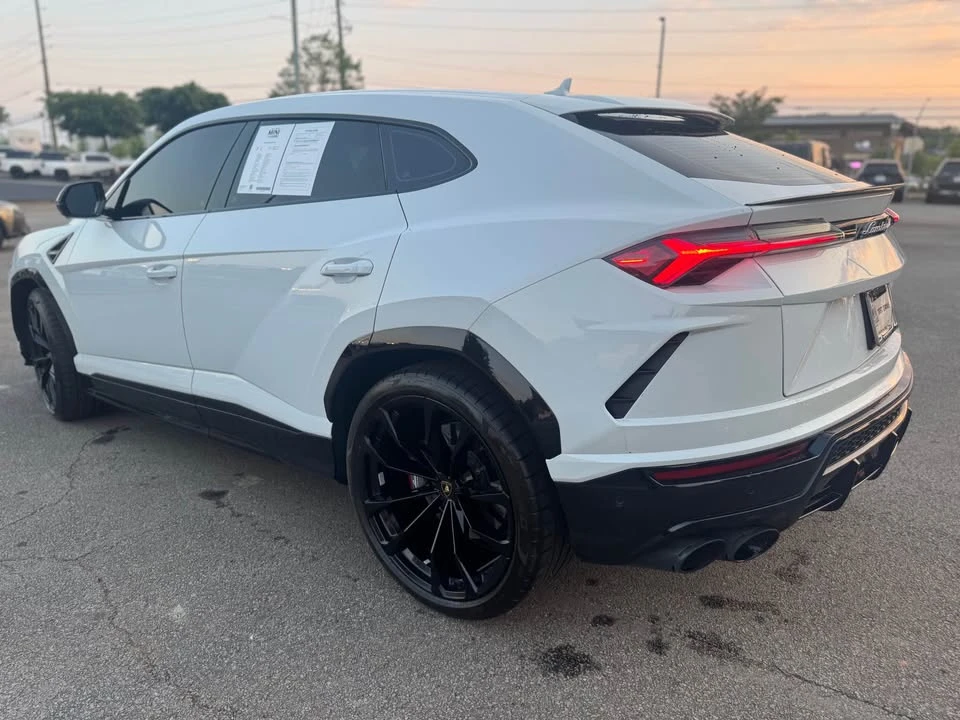 2022 Lamborghini Urus - Image 5 of 12