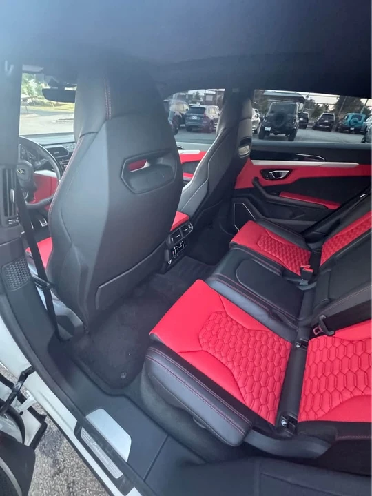 2022 Lamborghini Urus - Image 10 of 12