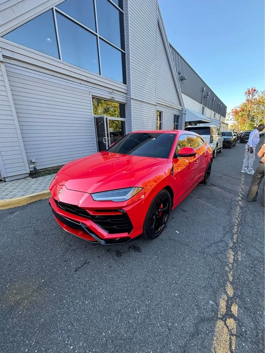 2022 Lamborghini Urus - Image 3 of 12
