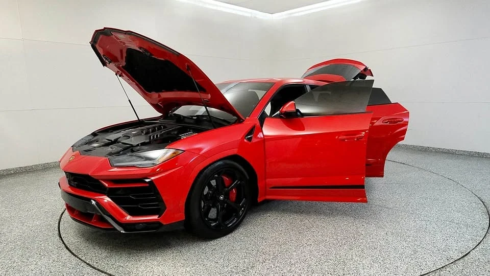 2022 Lamborghini Urus - Image 10 of 12