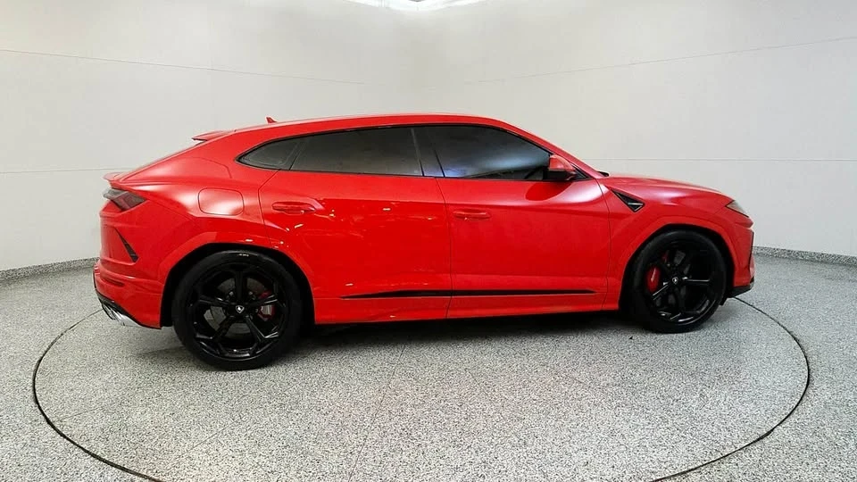 2022 Lamborghini Urus - Image 7 of 12