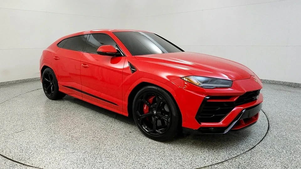 2022 Lamborghini Urus - Image 2 of 12