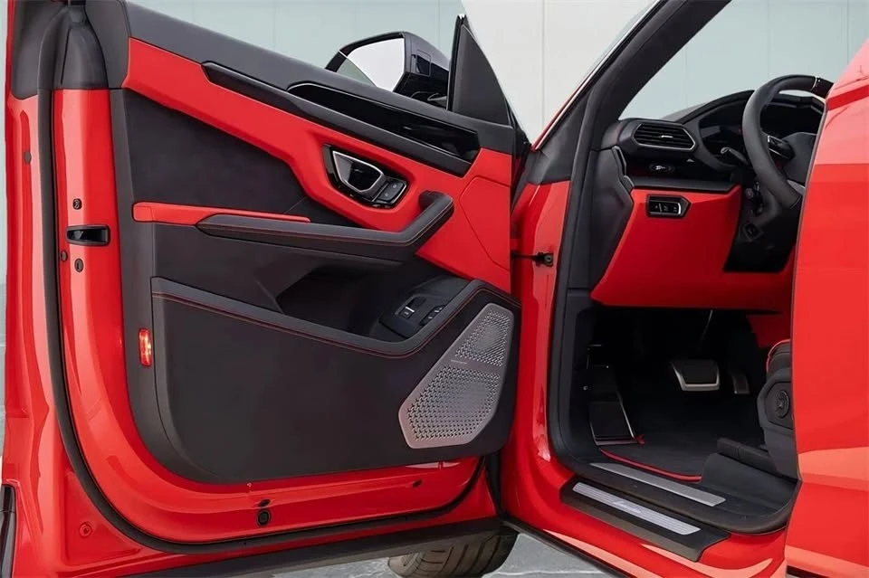 2022 Lamborghini Urus - Image 10 of 18