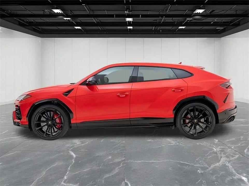 2022 Lamborghini Urus - Image 2 of 18