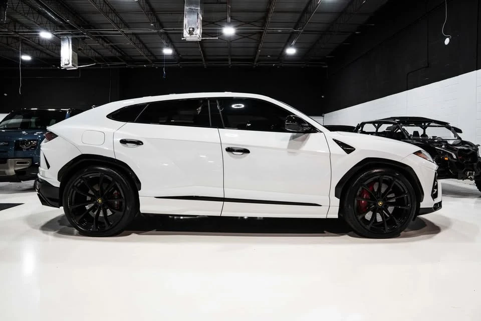 2022 Lamborghini Urus - Image 5 of 20