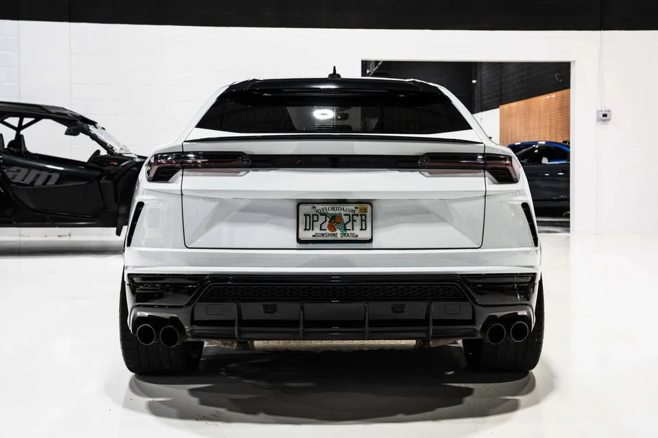 2022 Lamborghini Urus - Image 3 of 20