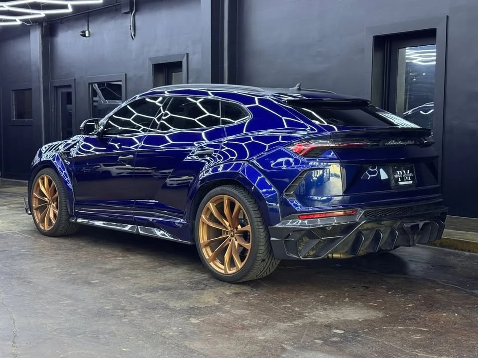 2022 Lamborghini Urus - Image 7 of 10