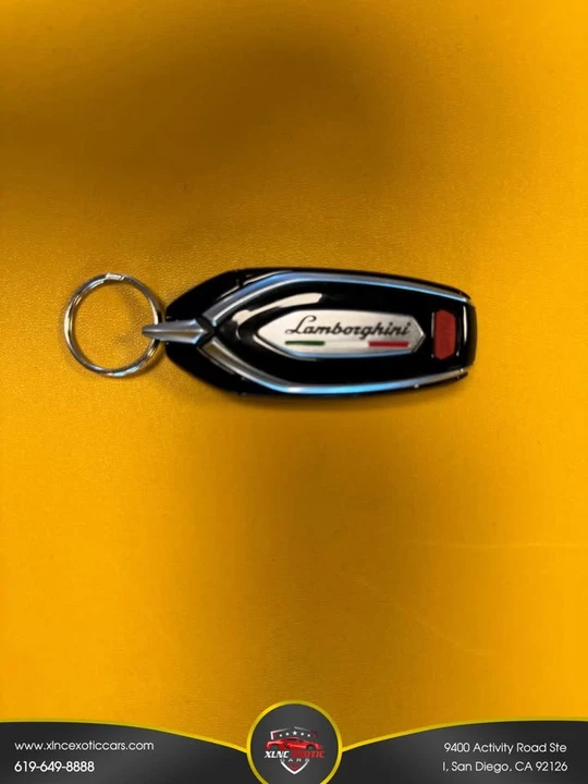 2022 Lamborghini Urus - Image 17 of 19