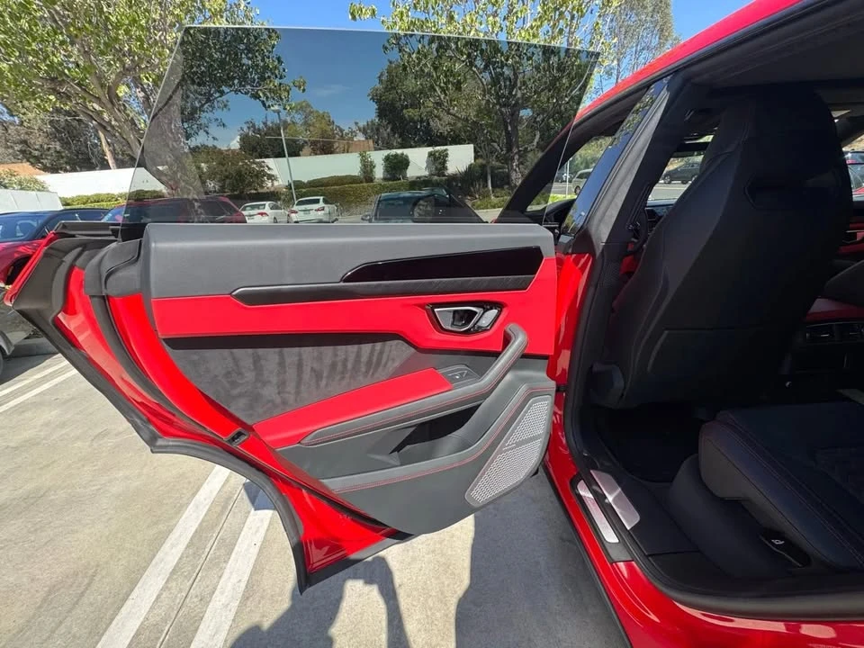 2022 Lamborghini Urus - Image 14 of 18