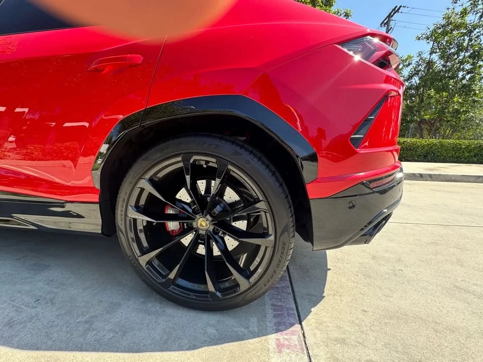 2022 Lamborghini Urus - Image 4 of 18
