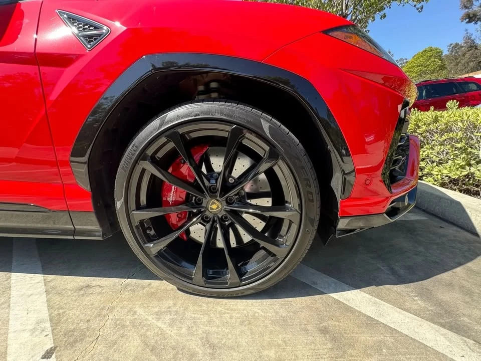 2022 Lamborghini Urus - Image 3 of 18