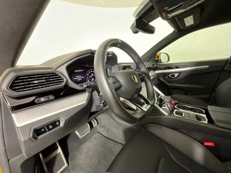 2022 Lamborghini Urus - Image 9 of 19