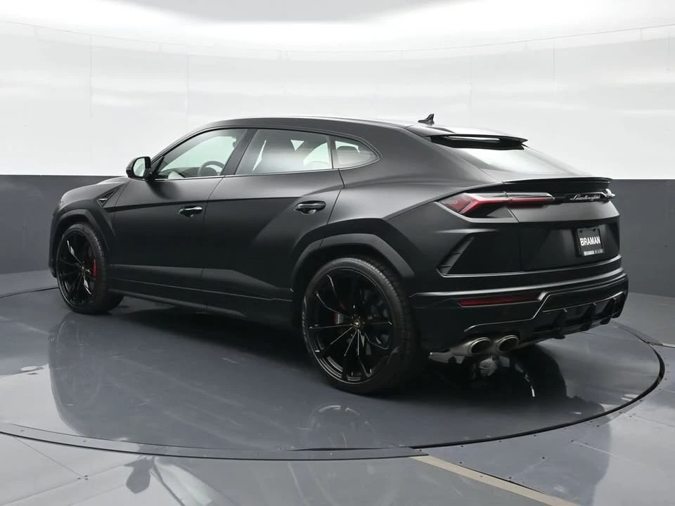 2022 Lamborghini Urus - Image 2 of 7