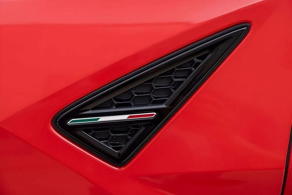 2022 Lamborghini Urus - Image 11 of 20