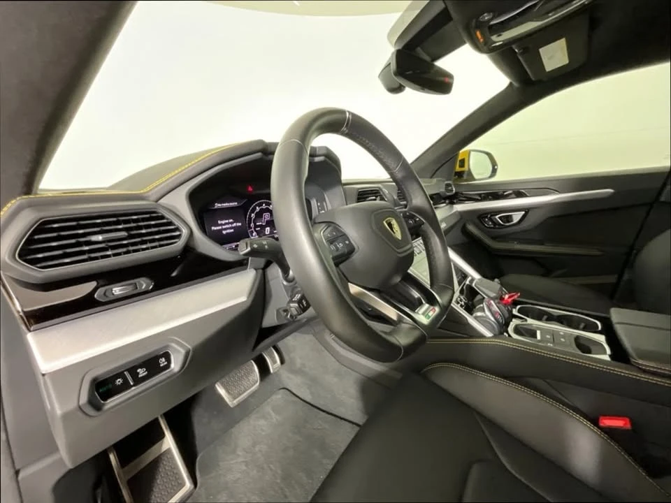 2022 Lamborghini Urus - Image 15 of 20