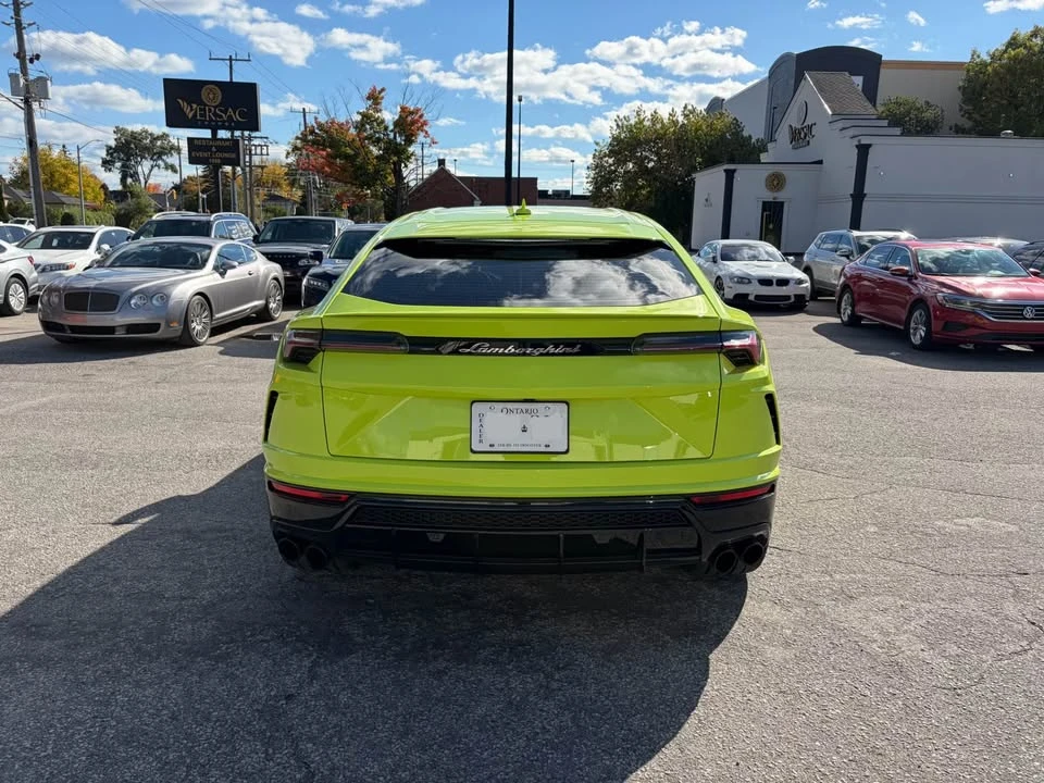 2022 Lamborghini Urus - Image 6 of 9