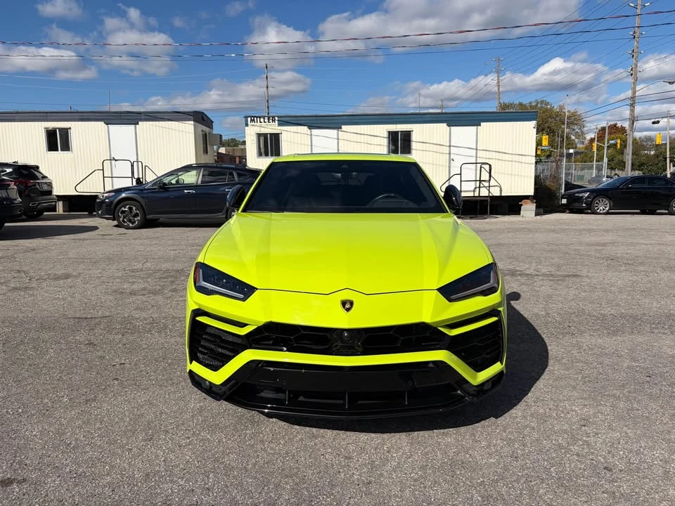 2022 Lamborghini Urus - Image 2 of 9
