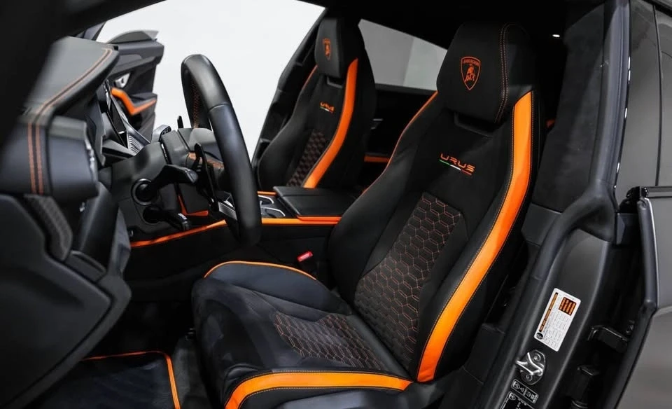 2022 Lamborghini Urus - Image 11 of 19