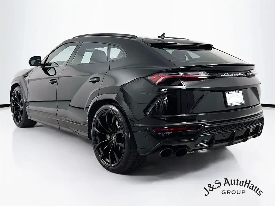 2022 Lamborghini Urus - Image 7 of 20