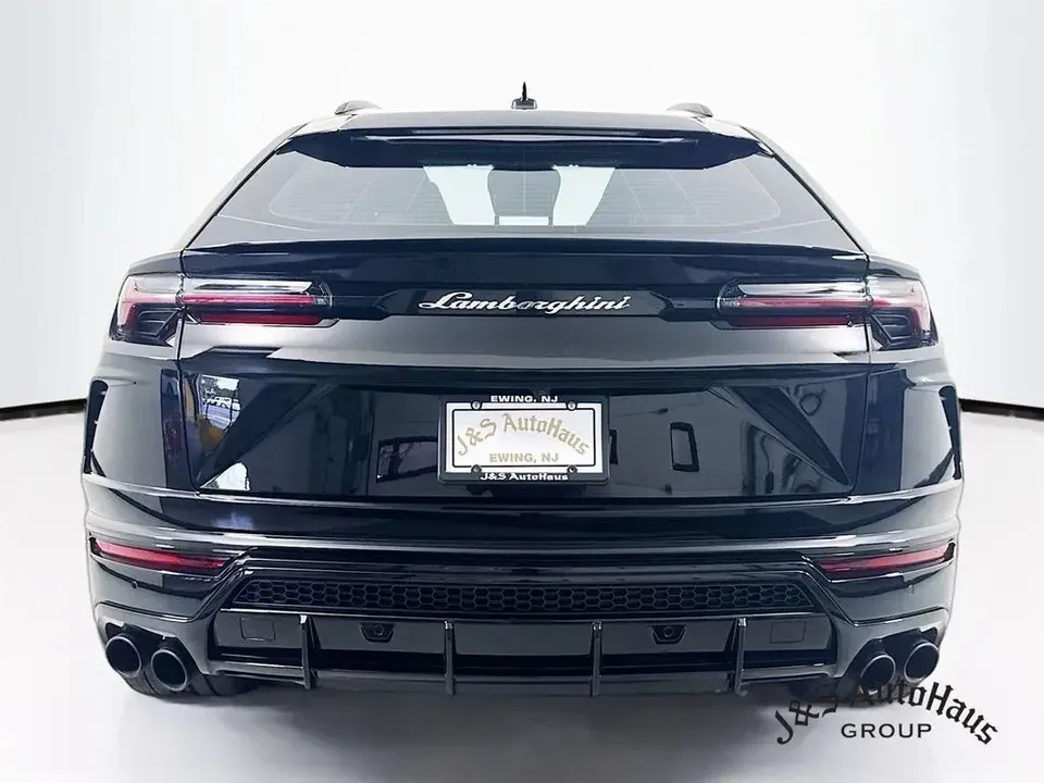 2022 Lamborghini Urus - Image 8 of 20