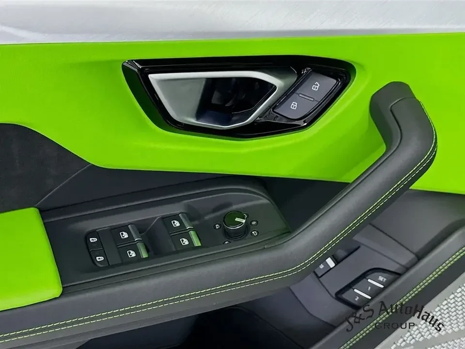 2022 Lamborghini Urus - Image 14 of 20
