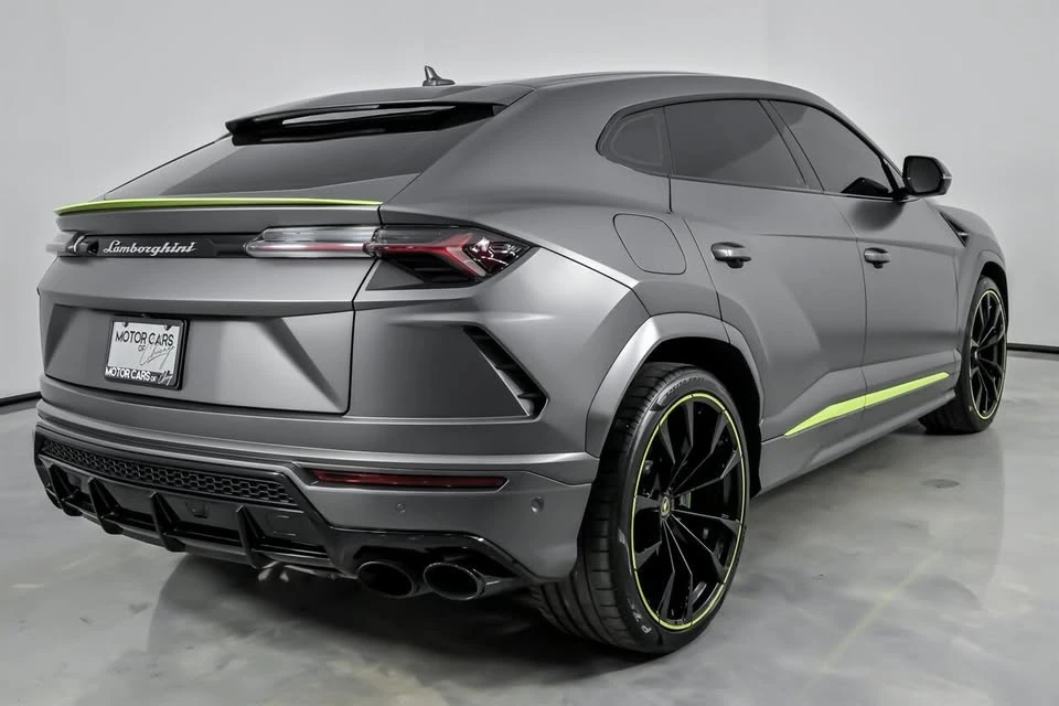 2022 Lamborghini Urus - Image 8 of 14