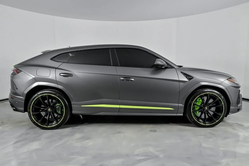 2022 Lamborghini Urus - Image 10 of 14
