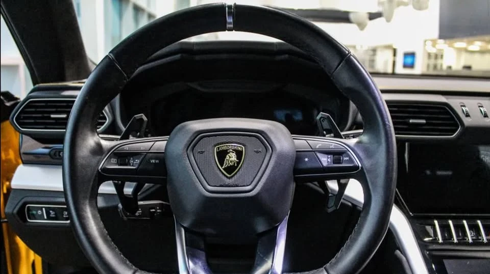 2022 Lamborghini Urus S - Image 7 of 9