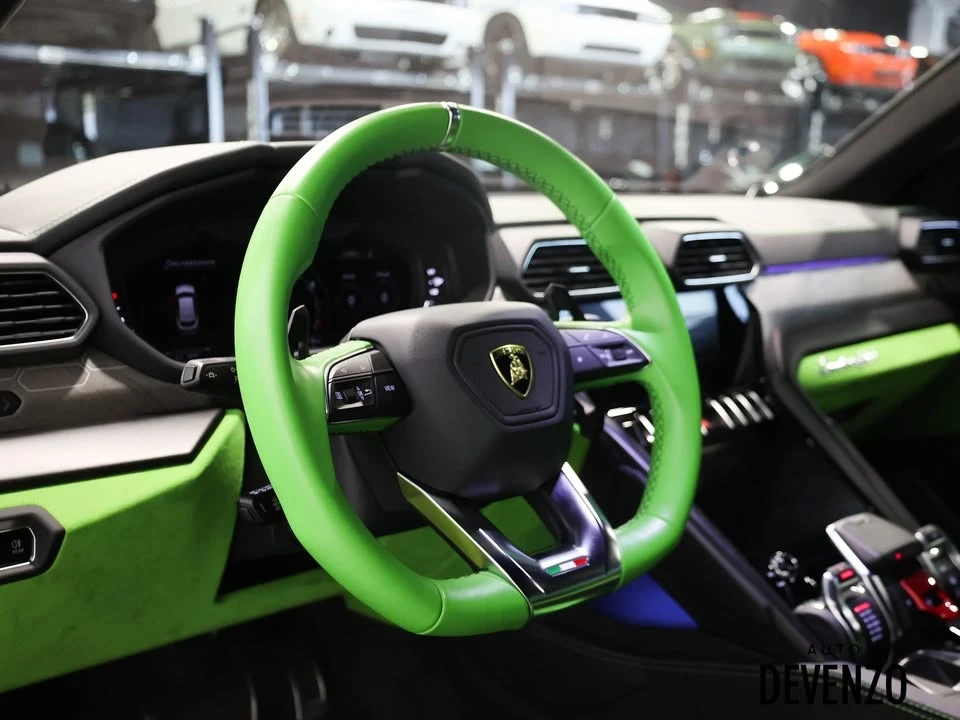 2022 Lamborghini Urus - Image 15 of 19