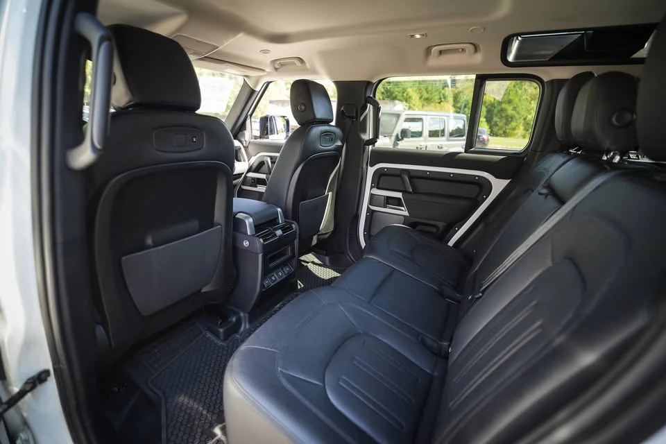 2022 Land Rover Defender L663 - Image 19 of 20