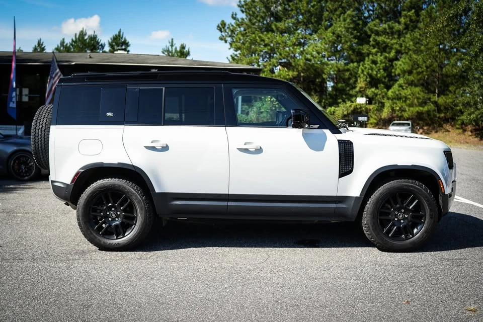 2022 Land Rover Defender L663 - Image 13 of 20