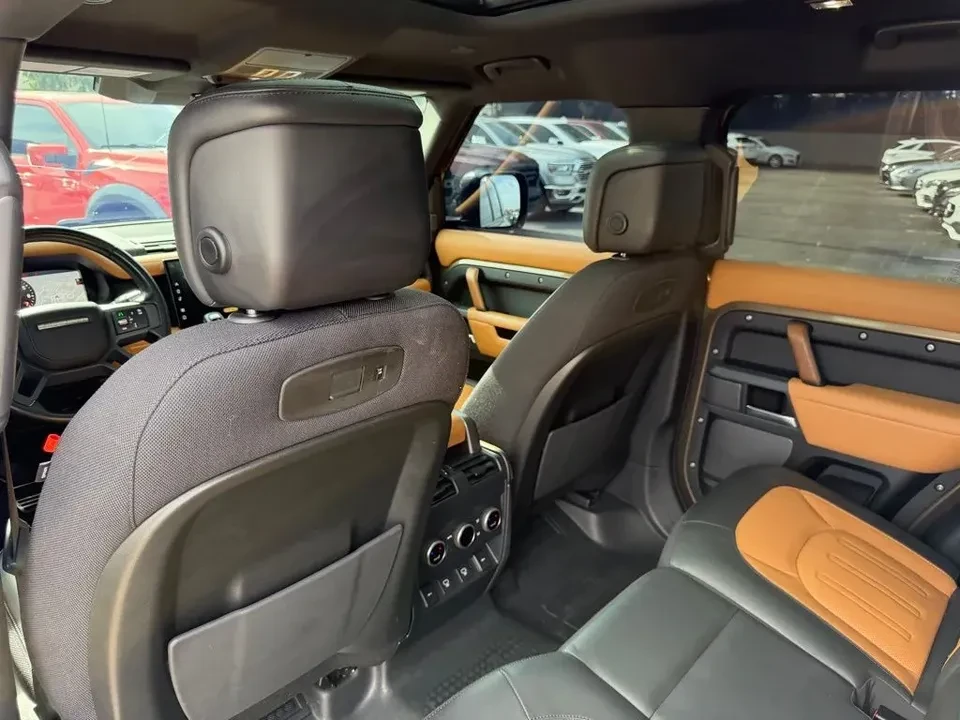 2022 Land Rover Defender L663 - Image 15 of 20