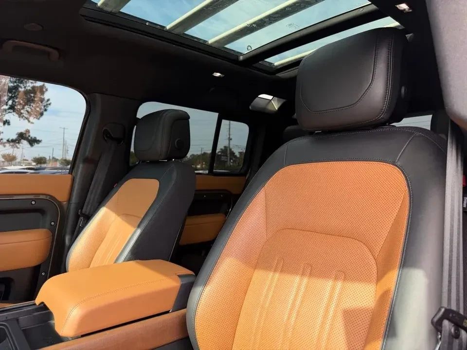 2022 Land Rover Defender L663 - Image 9 of 20