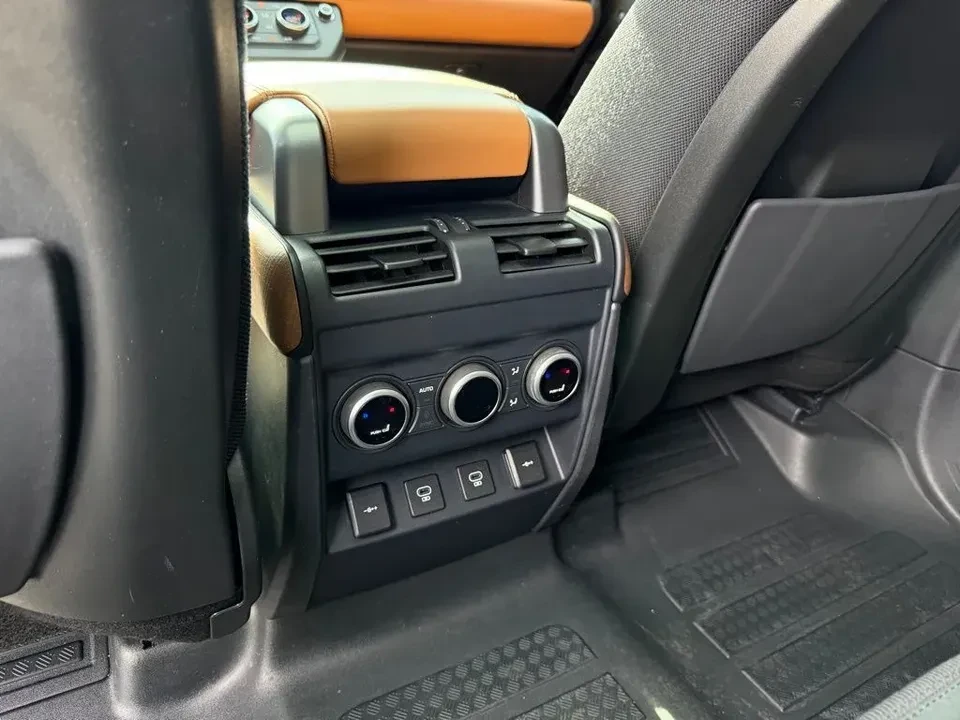 2022 Land Rover Defender L663 - Image 18 of 20