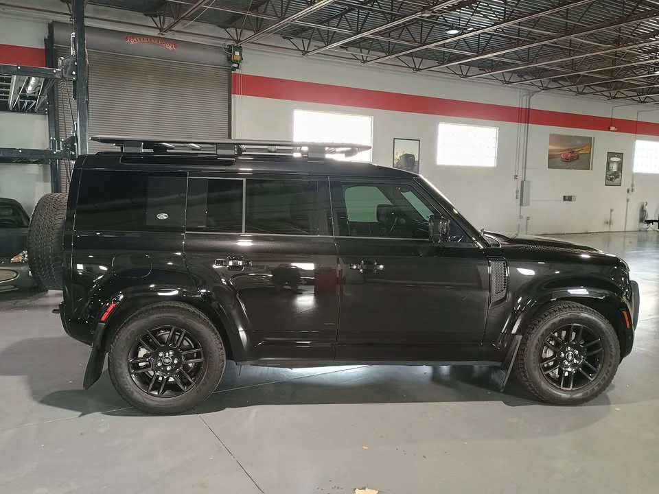 2022 Land Rover Defender L663 - Image 5 of 20