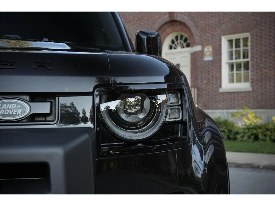 2022 Land Rover Defender L663 - Image 14 of 31