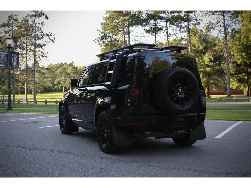 2022 Land Rover Defender L663 - Image 9 of 31